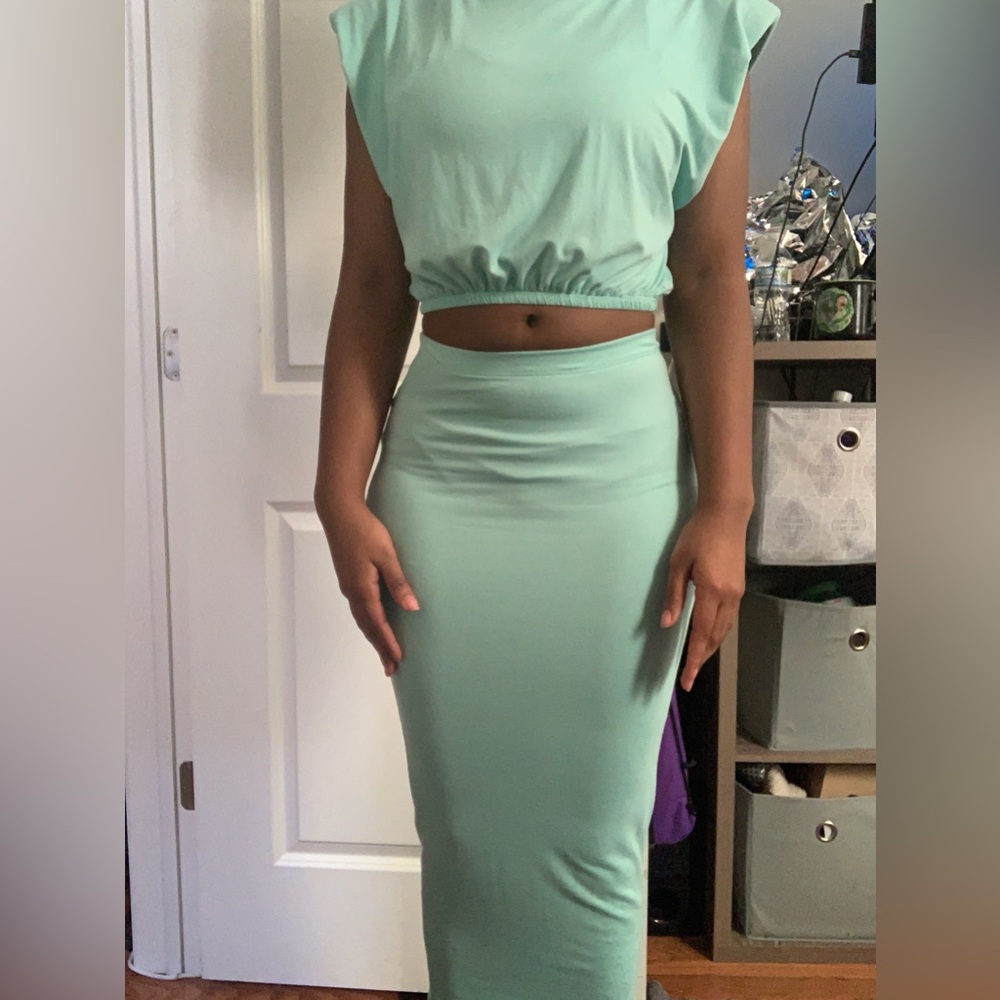 Two Piece Set